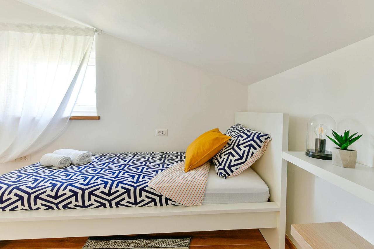 Apartment Aura โปเรช ภายนอก รูปภาพ